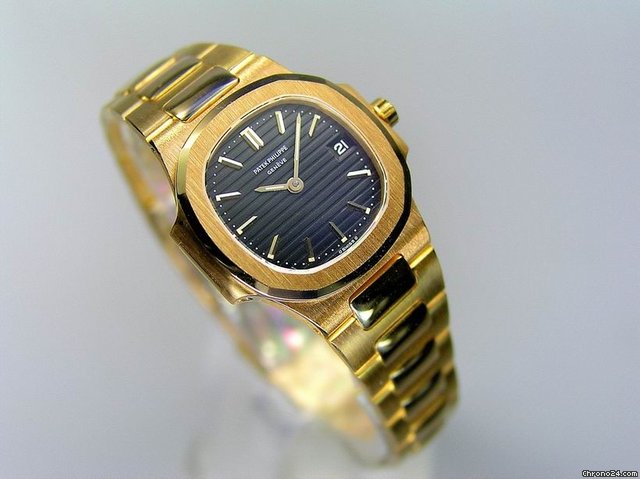 Patek Philippe Nautilus Massivgold / Damenuhr
