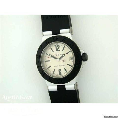 Bulgari Mid-Size  Aluminium quartz on rubber