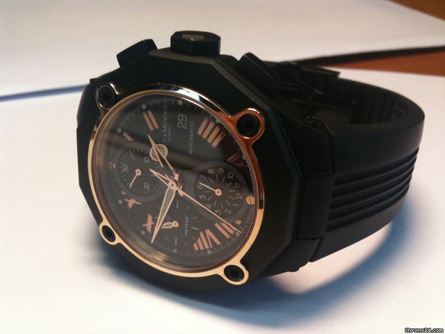 Baume & Mercier Riviera XL Chornograph PVD Stahl/Gold