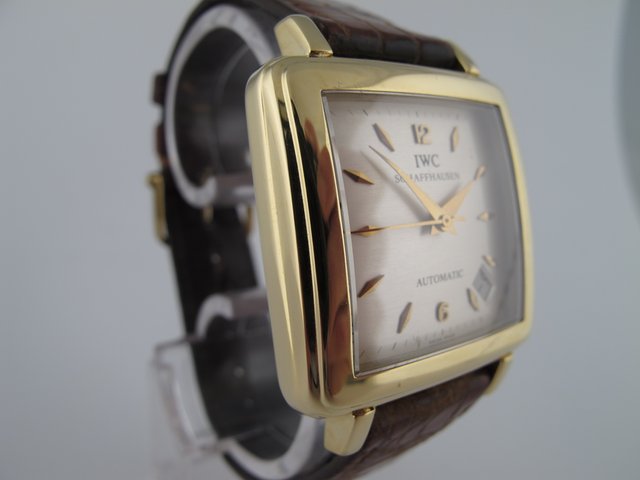 replica IWC Ref. 1876 from 60's WATCHES 1 