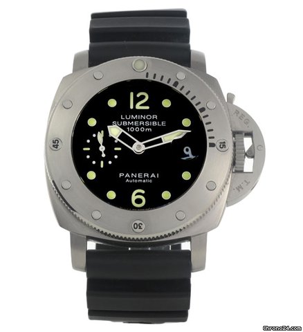 Panerai Luminor Submersible PAM00243
