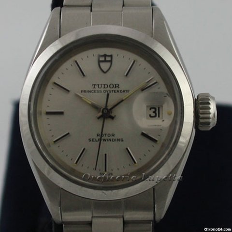 Tudor Princess Oysterdate