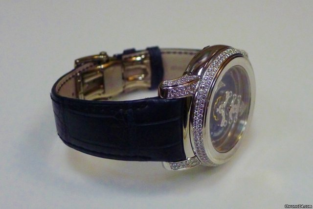 Ulysse Nardin Freak 28'800 V/h Diamond Heart Carrousel-Tourbillon WATCHES 2