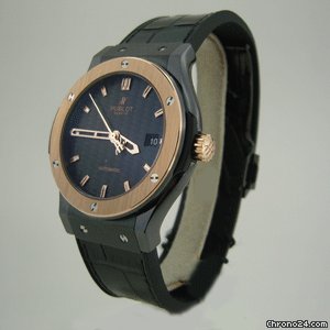 replica Hublot CLASSiC FUSiON CERAMiC & ROSE GOLD BEZEL 42 mm WATCHES 1 
