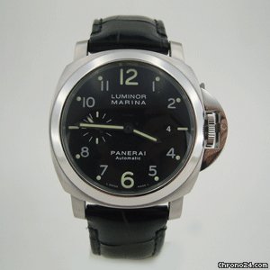 Panerai LUMiNOR MARiNA STEEL WiTH DATE