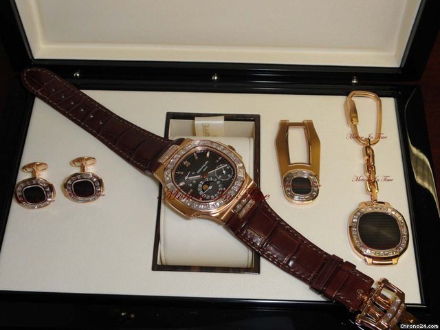 Patek Philippe 5724R Grande Nautilus Baguette Diamond Collection Cufflinks