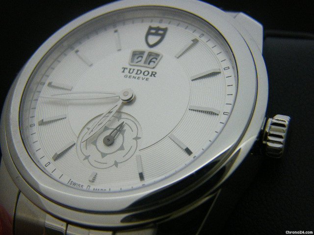 Tudor grandata