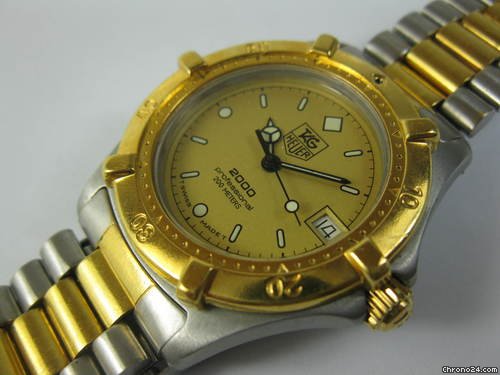 TAG Heuer 2000 Professional Series 200 meters MIDI