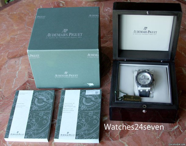 Audemars Piguet Royal Oak Offshore Chronograph Rubber Clad White G Series Retail