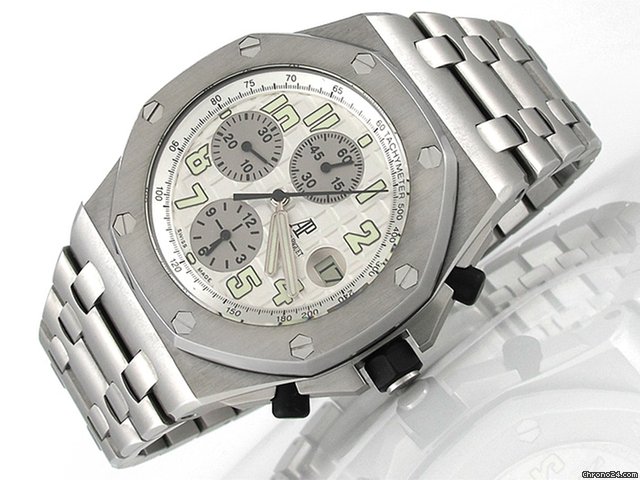 Audemars Piguet Herren "ROYAL OAK OFFSHORE" 42 mm Edelstahl Automatik