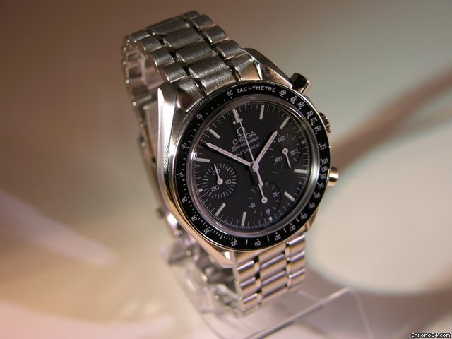replica Omega Speedmaster Mid-Size Reduced WATCHES 1 