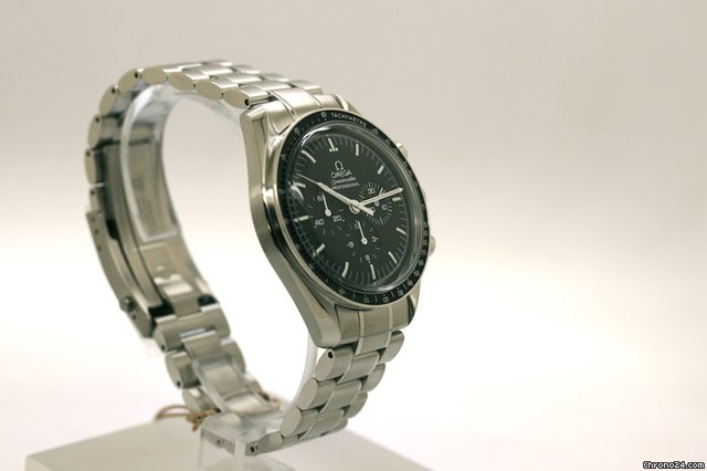 replica Omega Speedmaster Moonwatch WATCHES 1 