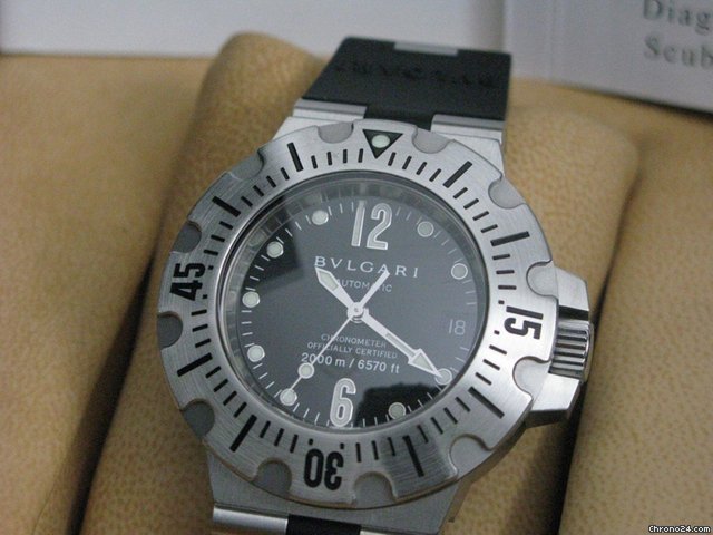 Bulgari SCUBA DIAGONO DIVING PROFESS
