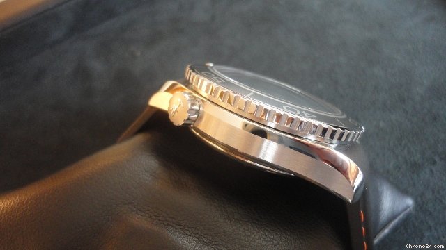replica Omega UNGETRAGENER Seamaster Planet Ocean 600m WATCHES 1 