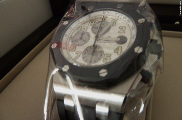 Audemars Piguet Offshore " Rubber Steel" Neu & verklebt