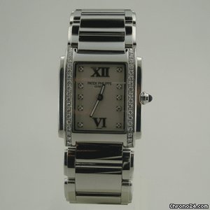 Patek Philippe LADY TWENTY- 4 STEEL WiTH DiAMOND BEZEL & DiAL