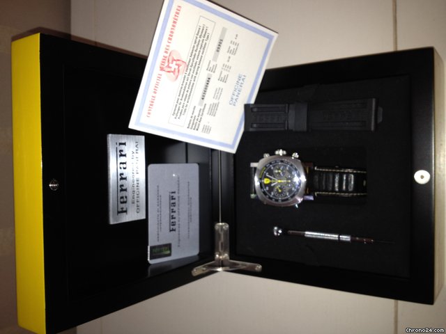 Panerai FERRARI SCUDERIA RATTRAPANTE
