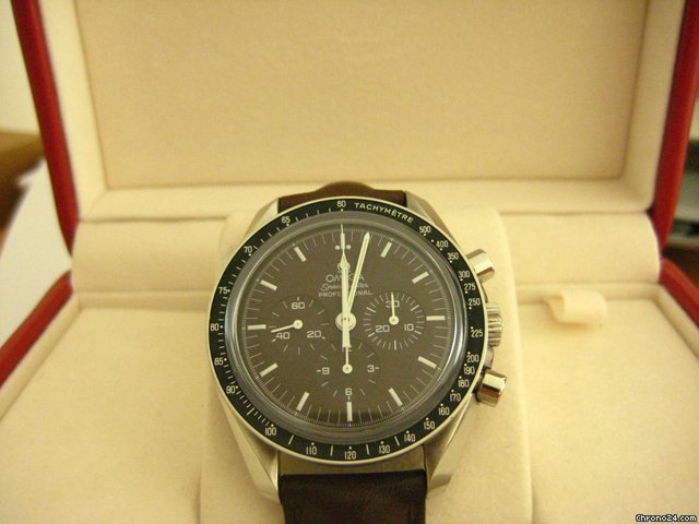 Omega moonwatch