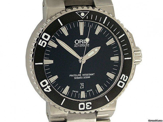 Oris Aquis Date 43mm