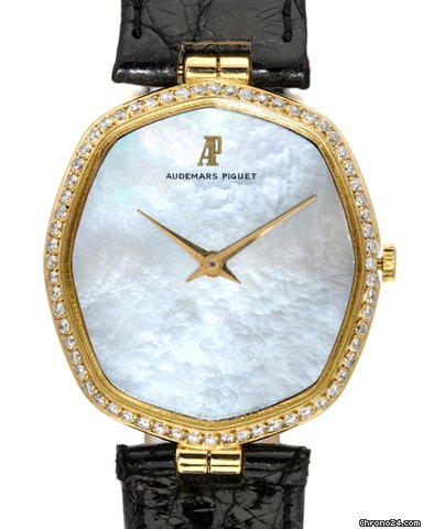 Audemars Piguet Original Factory Diamond Bezel 18K Gold Watch