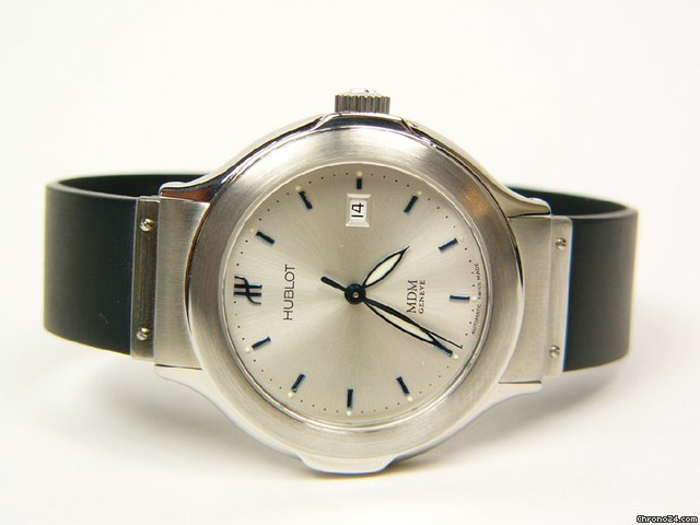 Hublot classic stainless steel midsize Mod.1430.1
