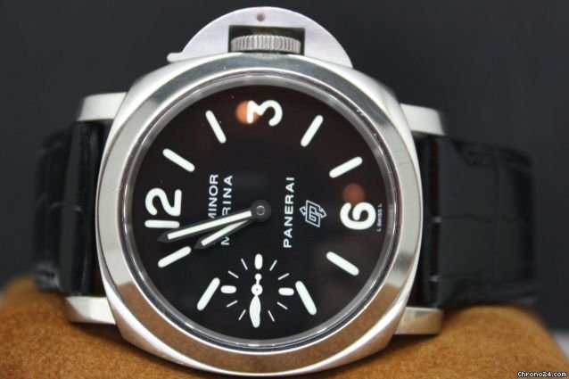 Panerai Luminor Marina Logo