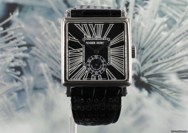 Roger Dubuis Golden Square G37