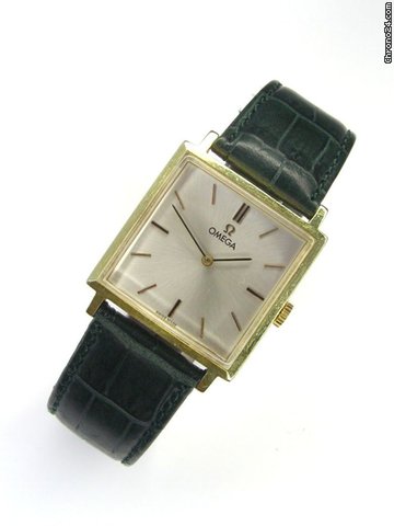 Omega Quadrant gold cap