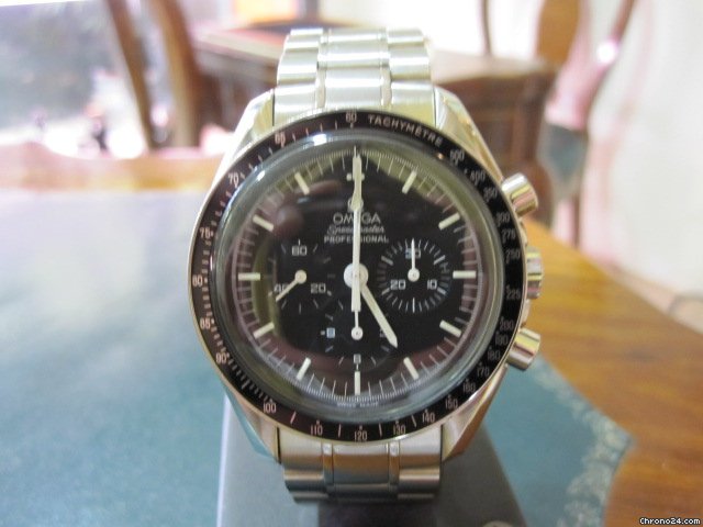 Omega SpeedMaster Moonwatch