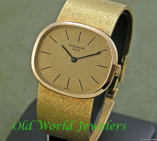 Patek Philippe 18K DRESS WATCH ON MESH BRACELET