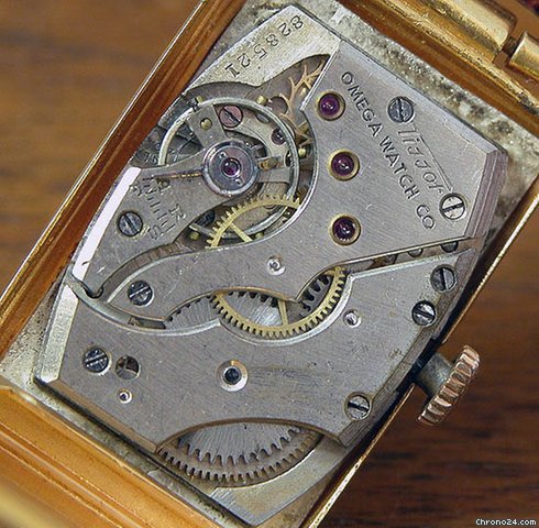 replica Omega TISSOT PLAQUE VINTAGE RECTANGLE FLEXIBLE LUGS WATCHES 1 