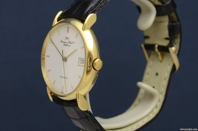 replica IWC Portofino Automatic 18K Yellow Gold Case WATCHES 1 