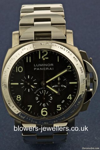 Panerai Luminor Chronograph Titanium PAM 00072