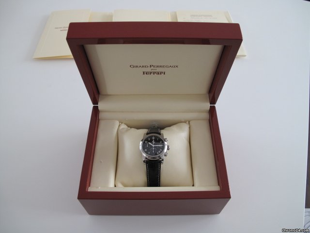 Girard Perregaux Ferrari Chronograph WATCHES 2