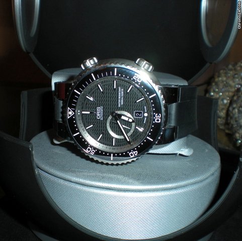 Oris Divers Titan 'C' Small Second Date