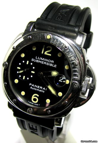 Panerai LUMINOR Submersible OP6561 PAM 0024