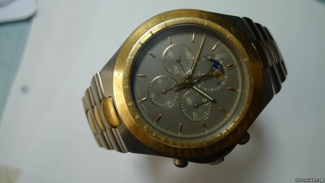 Omega Speedmaster Moon Phase