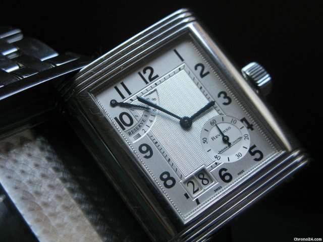 Jaeger-LeCoultre REVERSO GRANDE DATE AVEC RESERVE DE MARCHE BOITE & PAPIERS