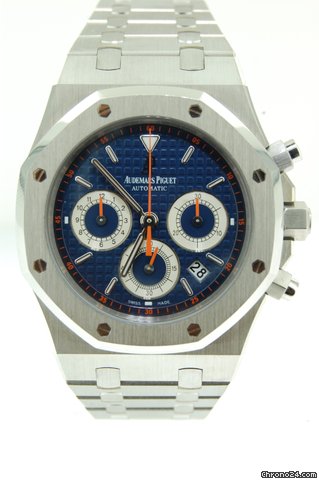 Audemars Piguet ROYAL OAK CHRONOGRAPH AUTOMATIC NEW STYLE BLUE DIAL STEEL