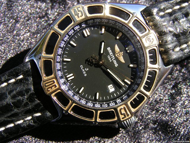Breitling J Class in schwarz Stahl/Gold 750