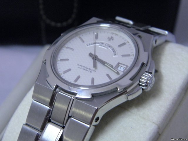 Vacheron Constantin Overseas 42040/423A