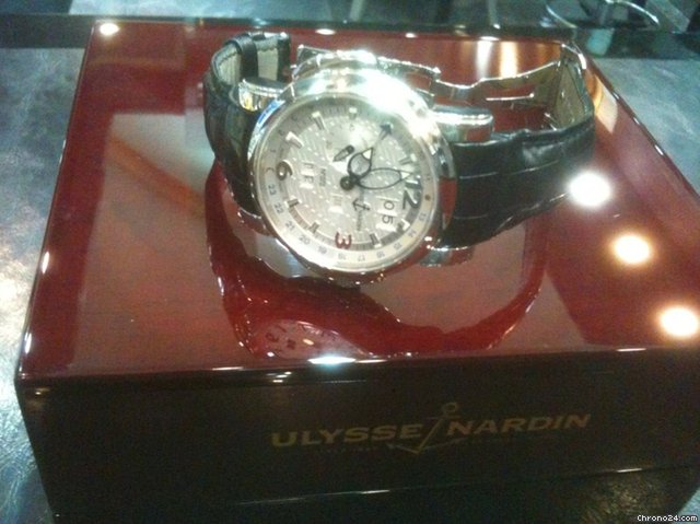 Ulysse Nardin GMT Perpetual 329-60 WATCHES 2