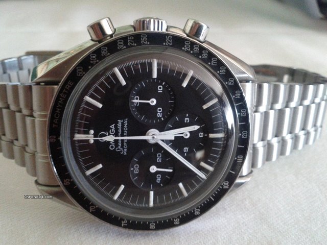 Omega speedmaster professional