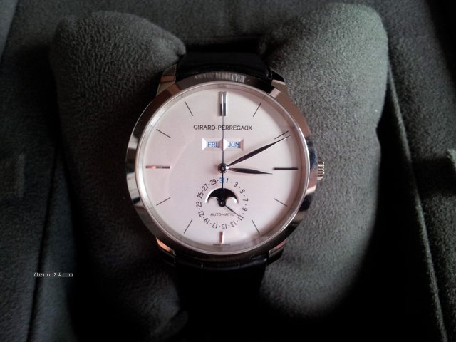 replica Girard Perregaux 1966 Vollkalender Full Calendar WATCHES 1 