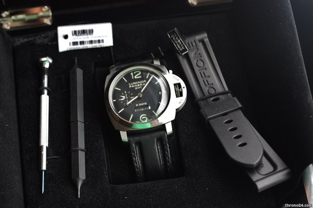 Panerai Luminor 8 day's GMT von  Sept.2010