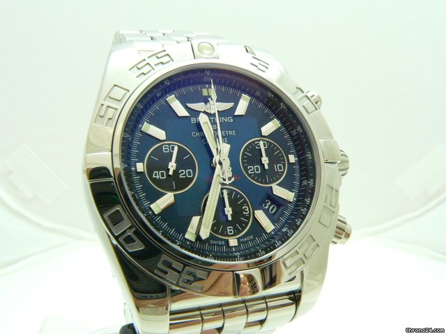 Breitling B-01