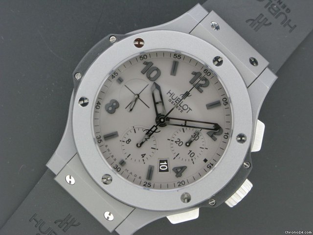 replica Hublot Big Bang Tantalium 44mm chrono WATCHES 1 