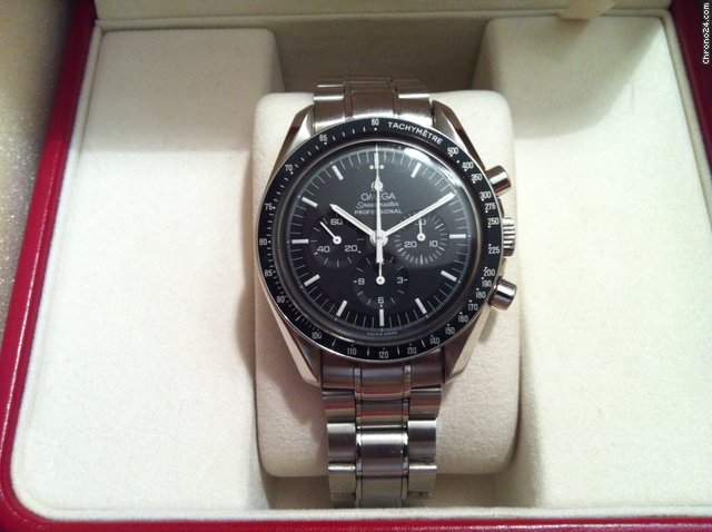 Omega Speedmaster Moonwatch