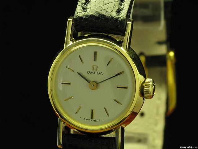 replica Omega 18kt 750 Gold Handaufzug Damenuhr WATCHES 1 