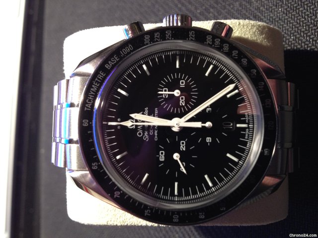 Omega Speedmaster Moonwatch Co-axial Chronograph